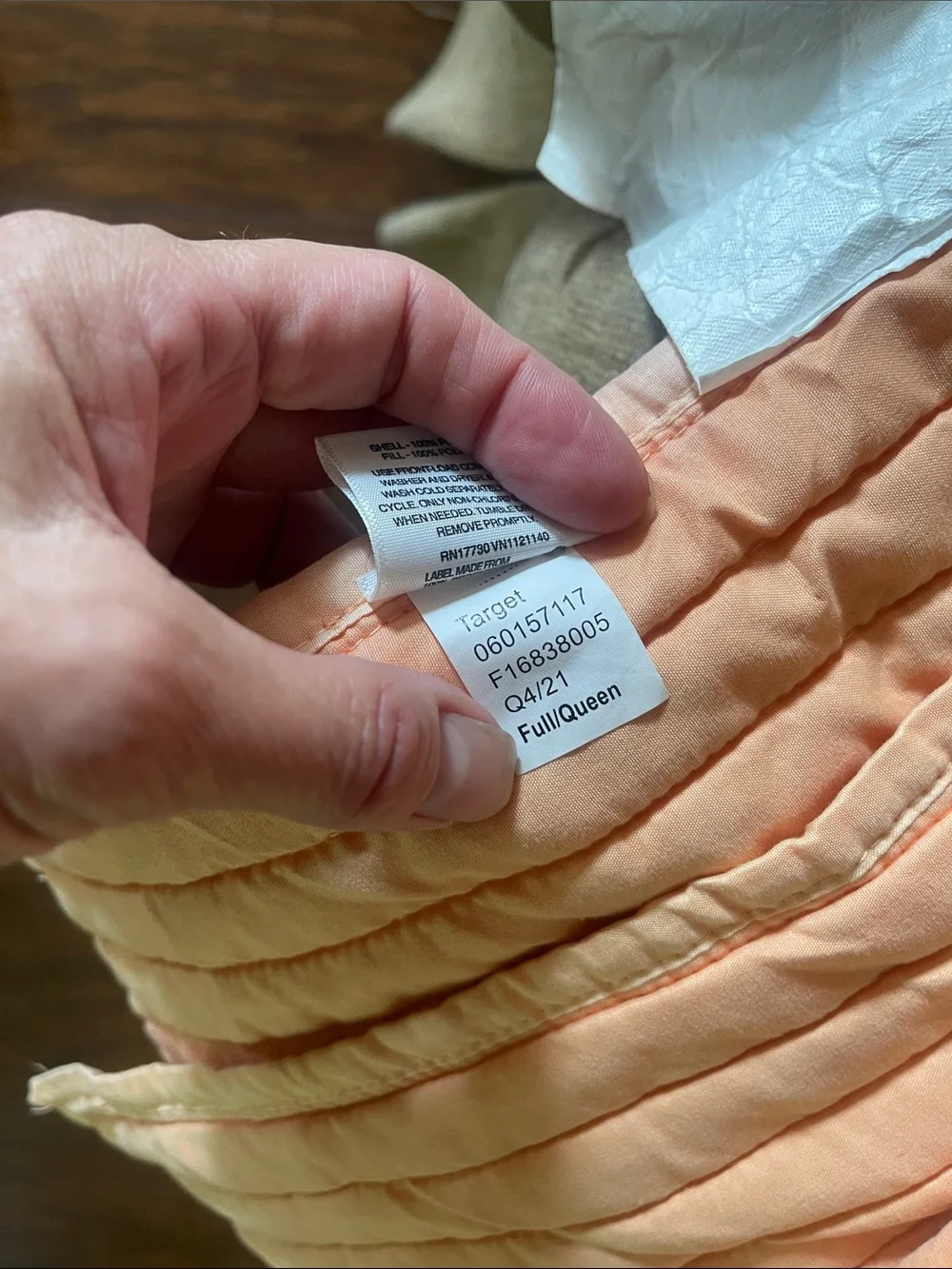 Comforter F/Q peach colored quilted